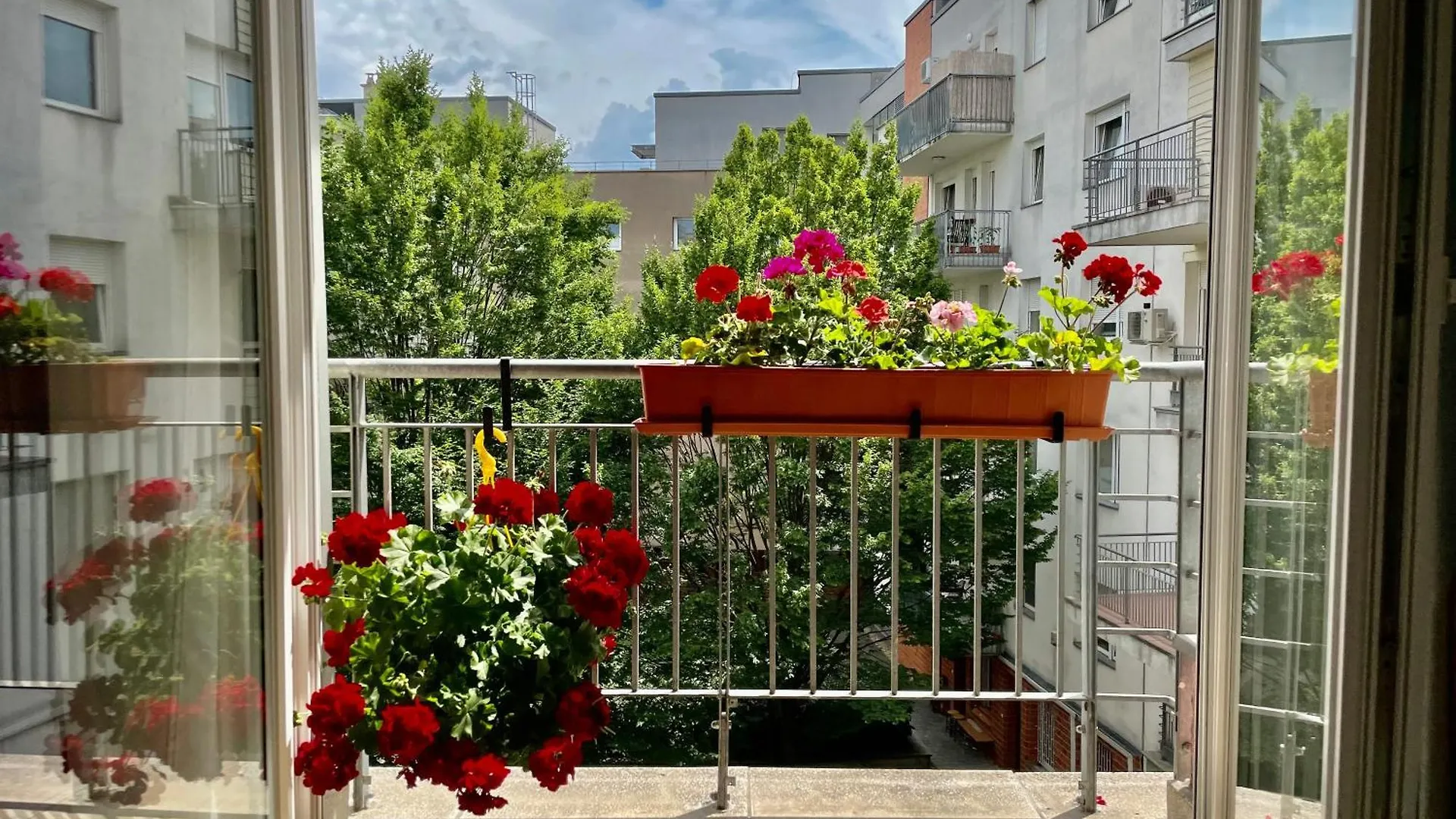 Apartamento Feel Home Deluxe Corvin # Free Parking # Ac # Elevator Budapeste