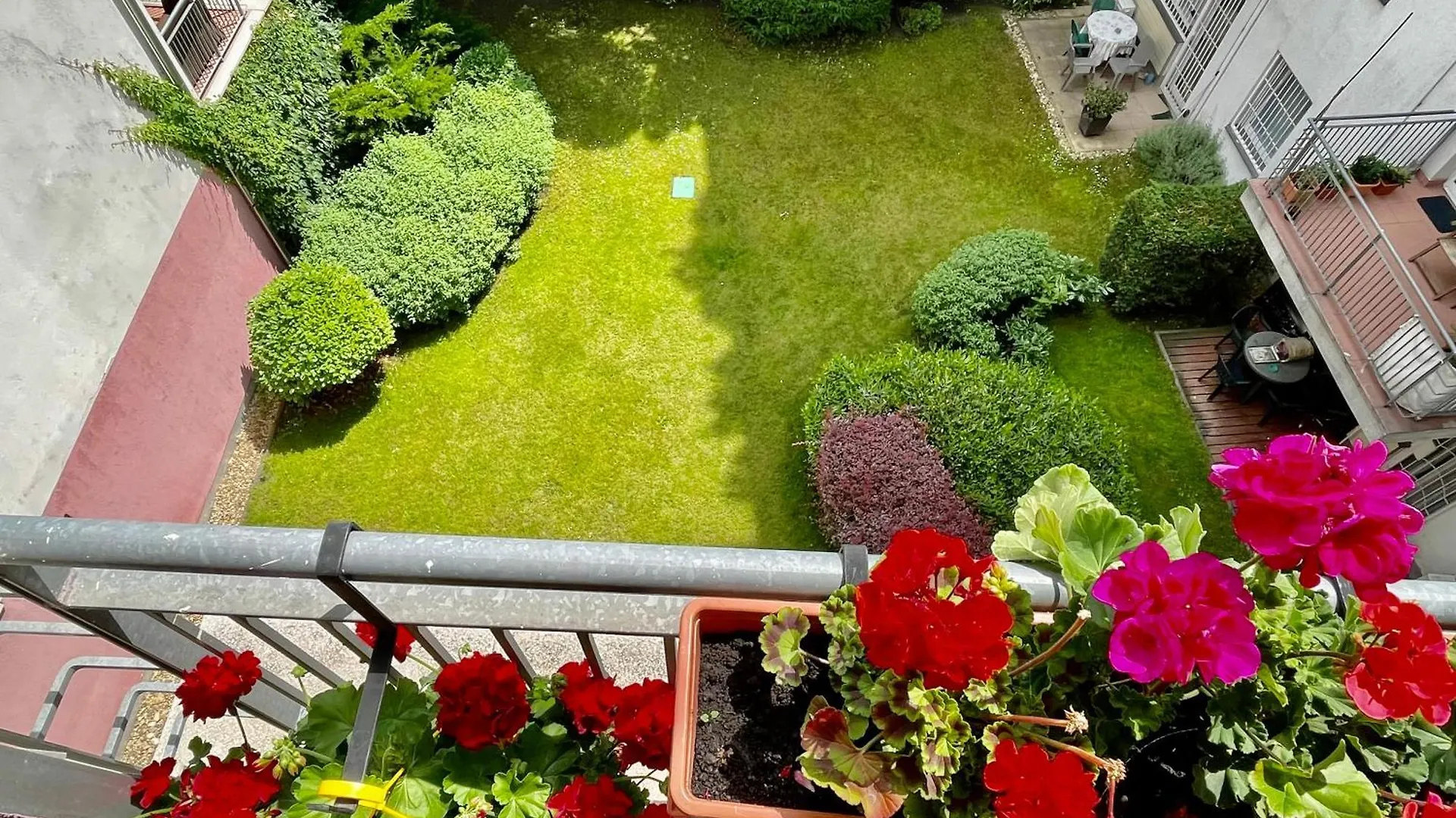 Feel Home Deluxe Corvin # Free Parking # Ac # Elevator Budapeste Hungria